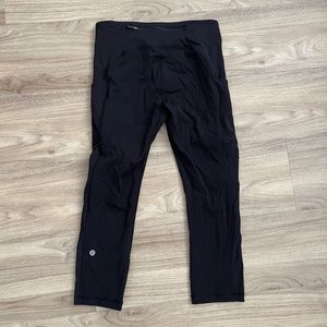 Lululemon cropped leggings, size 6